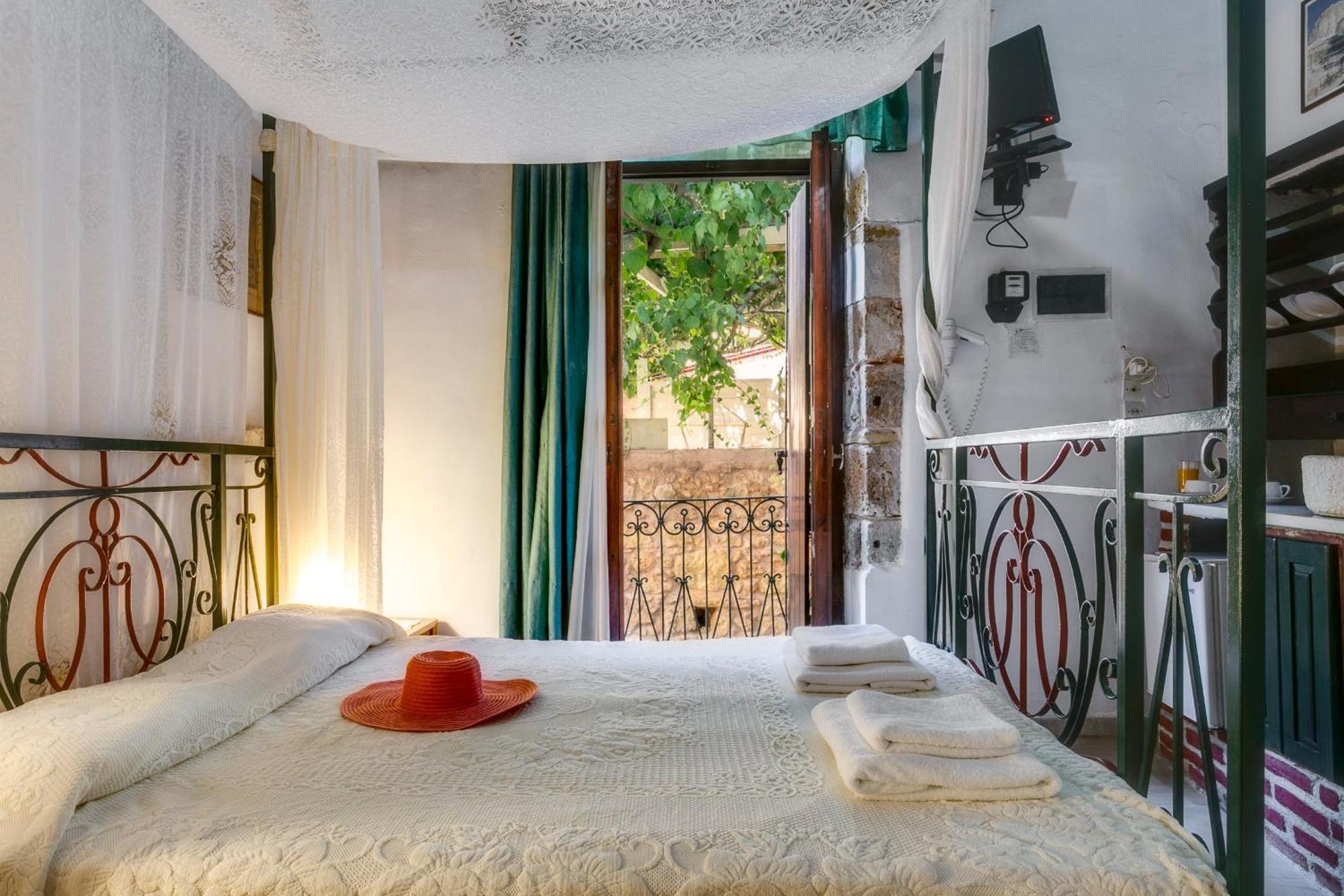 Ifigenia Rooms By Marios Chania  Exterior photo